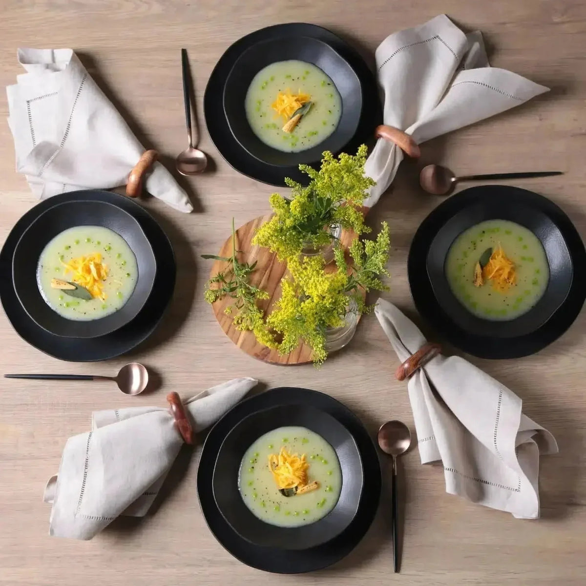 Aparelho de Jantar Stoneware Orgânico Preto